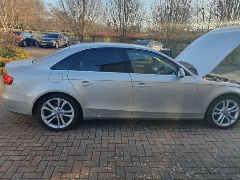 Audi, A4, Saloon, 2014, Manual, 1968 (cc), 4 doors