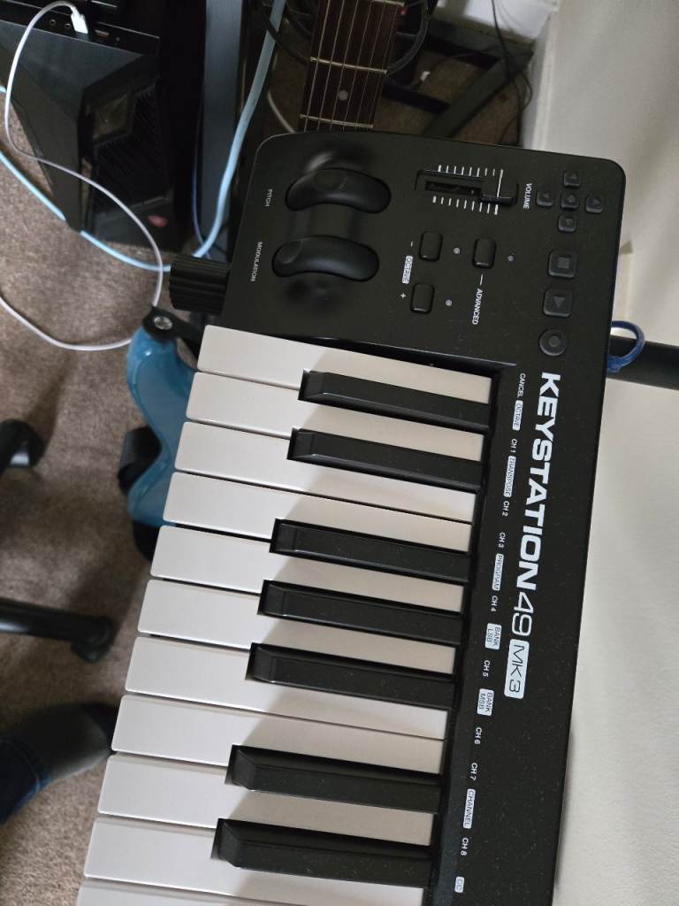 M-Audio Keystation 49 MK3 MIDI Keyboard – Good Condition