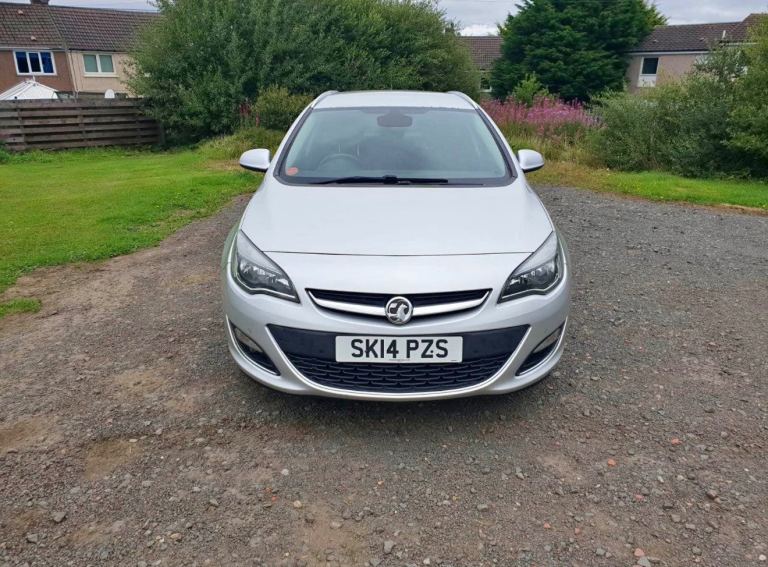 Vauxhall, ASTRA, Estate, 2014, Manual, 1956 (cc), 5 doors