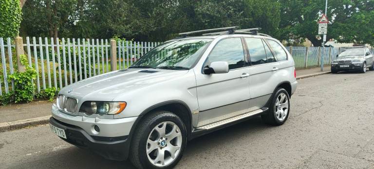 Bmw X5 4.4petrol ulez free Auto like new car