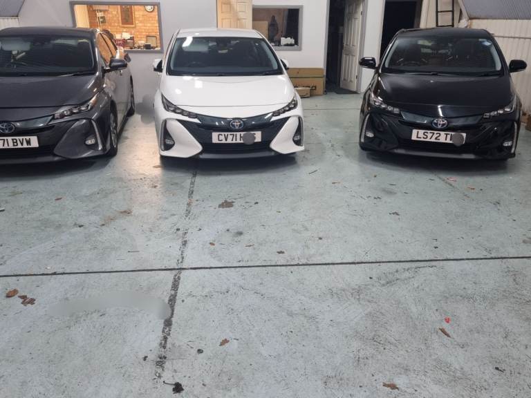 PCO CAR HIRE WITH INSURANCE INCLUDED UBER READY TOYOTA PRIUS HYBRID PCO CAR TO RENT WITH INSURANCE