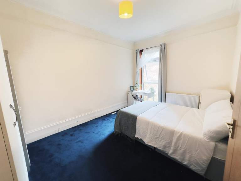 AFFORDABLE DOUBLE ROOM IN TOTTENHAM HALE - AVAILABLE IMMEDIATELY 🔑
