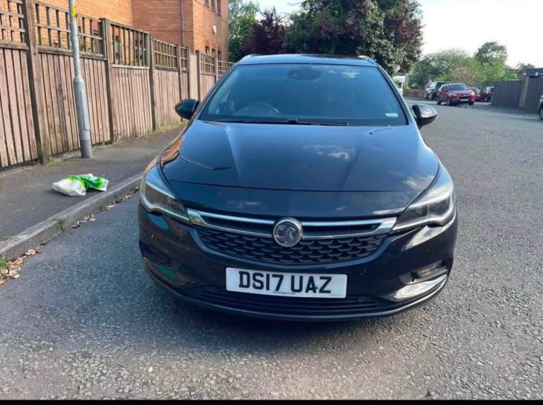 Vauxhall Astra 1.4i Turbo SRi Nav Sports Tourer 5dr Petrol Auto Euro 6 (s/s) (150 ps) 