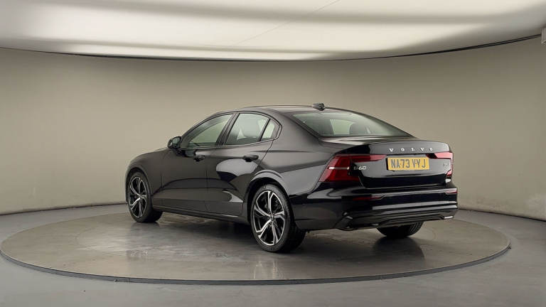 2023 Volvo S60 Plus Dark B5 (250 hp) Saloon Petrol/Electric Hybrid Automatic