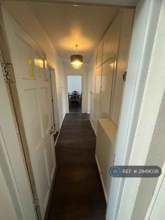 2 bedroom flat in Daisy Bank Road, M145gl, M14 (2 bed) (#2949038)