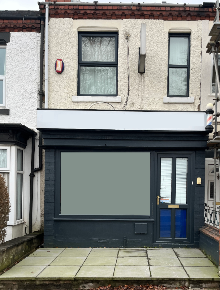 TO LET HAIR DRESSERS/SHOP/BARBERS SHOP/BUSINESS/OFFICE/SALON LARGE PROPERTY BUSY ROAD STOKE-ON-TRENT