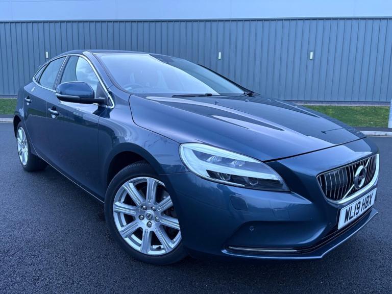 2019 Volvo V40 1.5 T3 Inscription Edition Auto Euro 6 (s/s) 5dr HATCHBACK Petrol Automatic