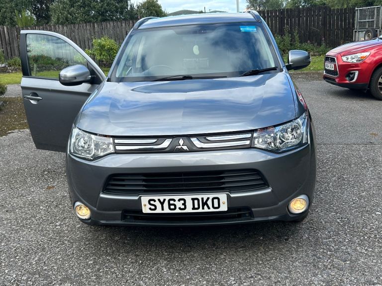 Mitsubishi, OUTLANDER, Estate, 2013, Manual, 2268 (cc), 5 doors