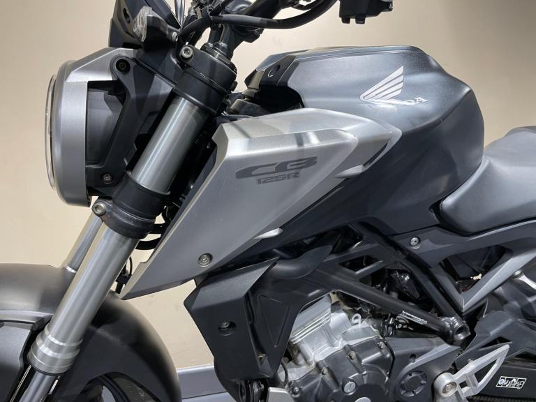 Honda CB125R NEO CBF125 in Dark Grey