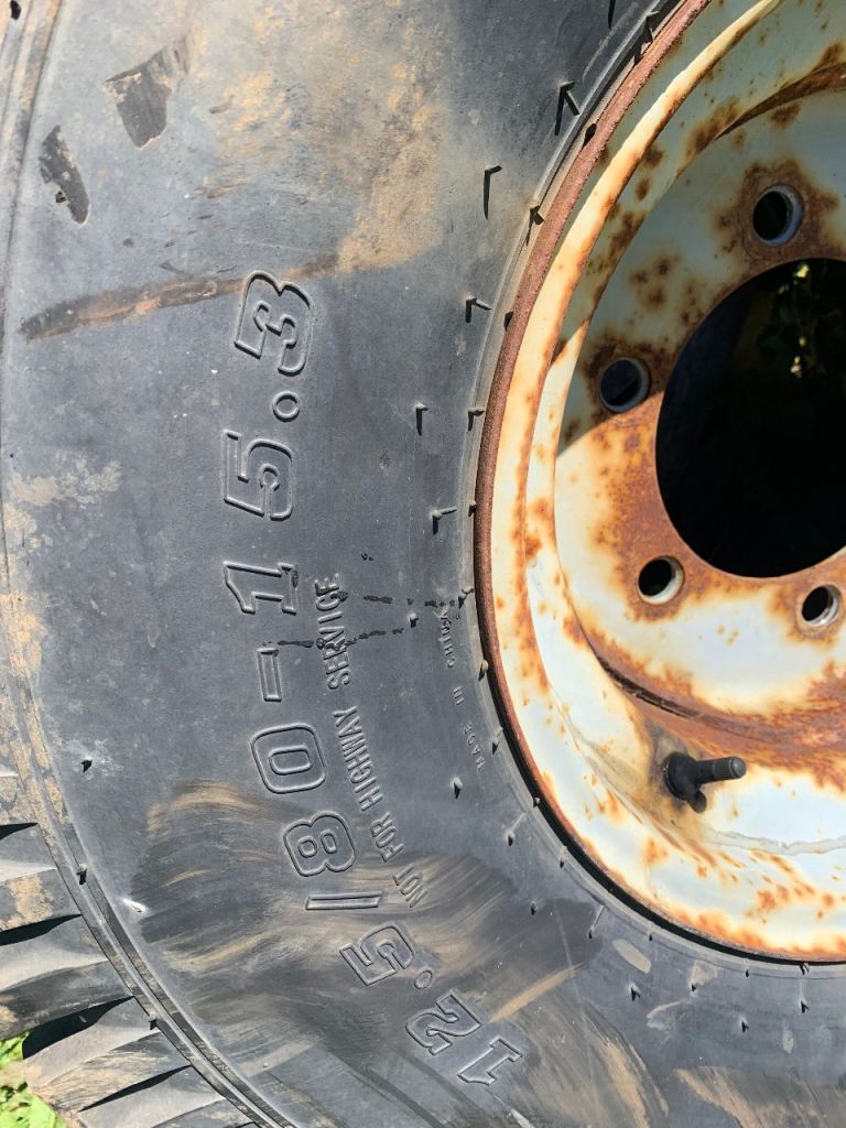 Tractor trailer wheels and tyres