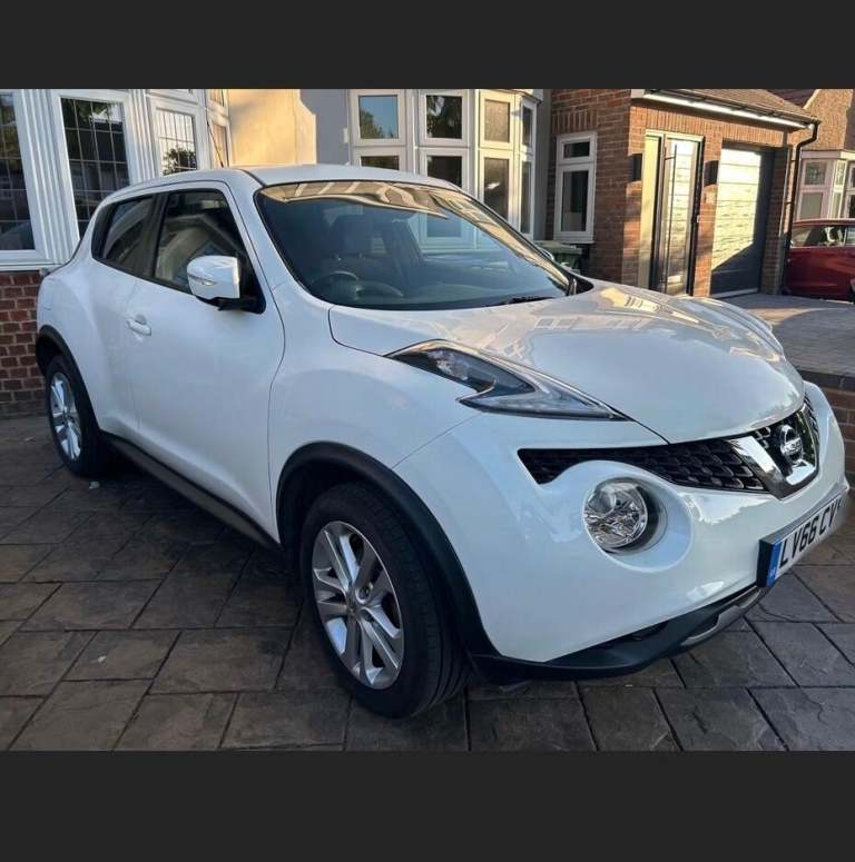 2016 Nissan Juke 1.2 DIG-T N-Connecta Euro 6 (s/s) 5dr HATCHBACK Petrol Manual