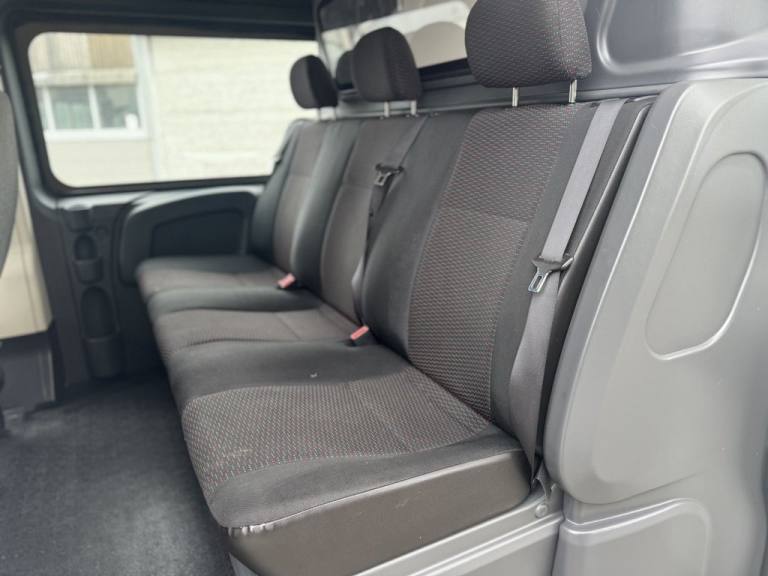 2020 Peugeot Boxer 2.0 BlueHDi 335 Built for Business Professional Crew Van 5dr Diesel Manual  PA...