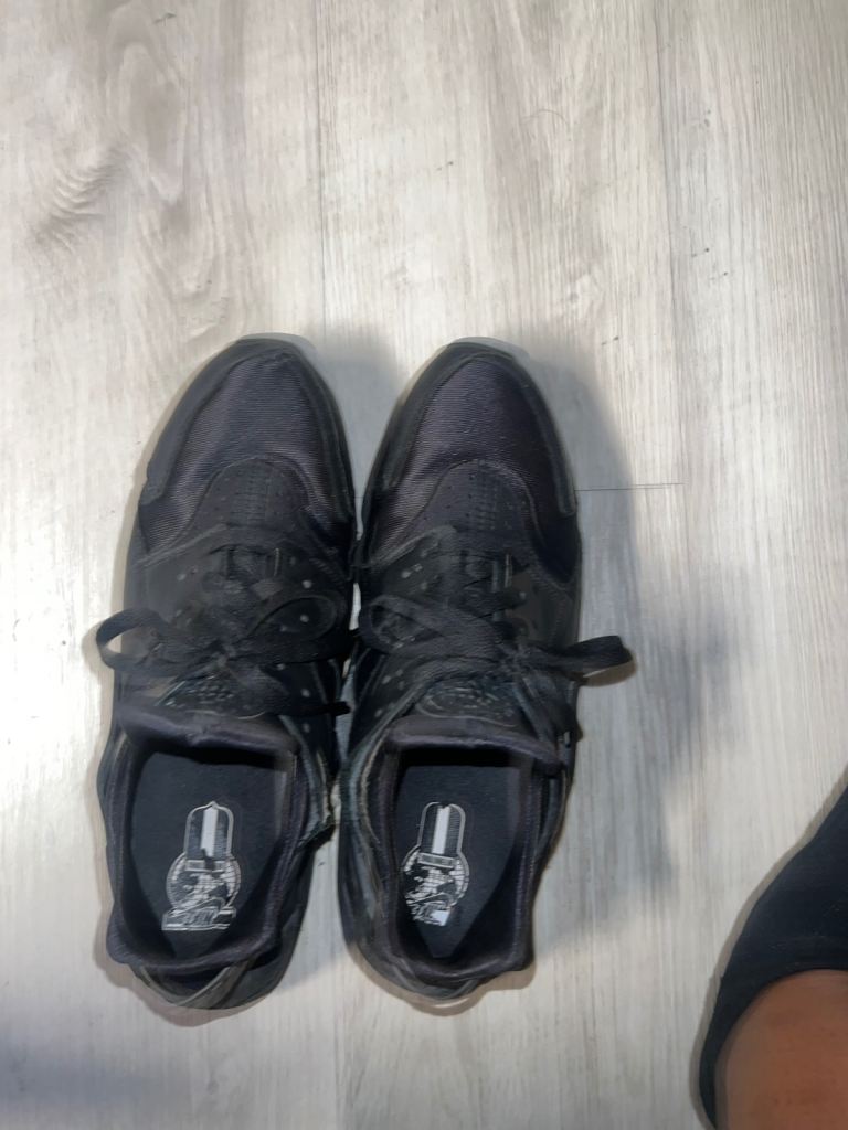 Black Nike Huarache Trainers – Good Condition