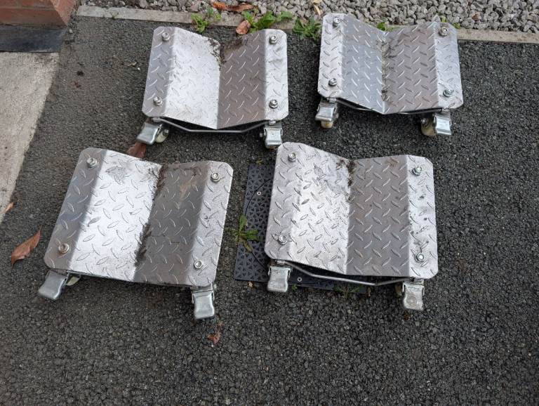 Set of 4 Heavy Duty Metal Wheel Dollies / Skates