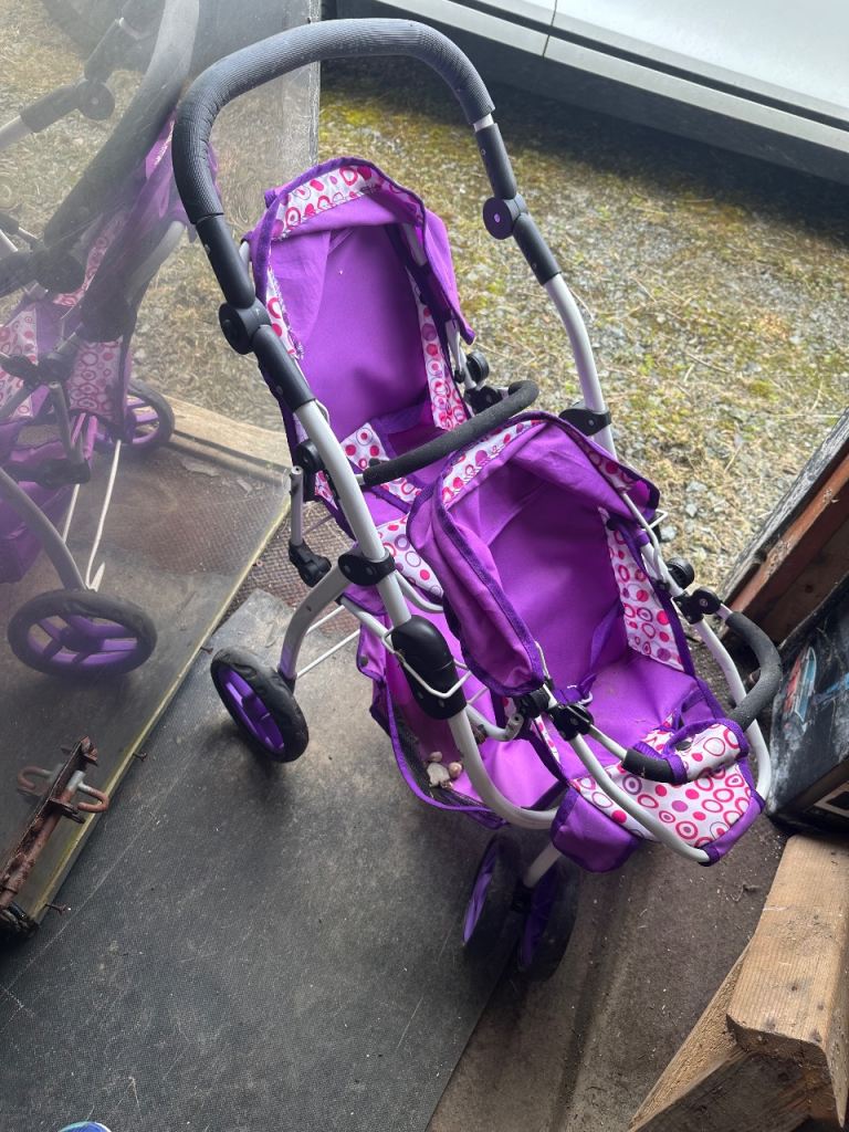 Double baby doll pram