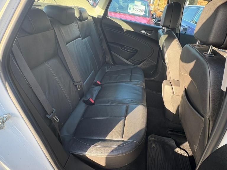 2013 Vauxhall Astra 2.0 CDTi 16V ecoFLEX Elite 5dr HATCHBACK DIESEL Manual