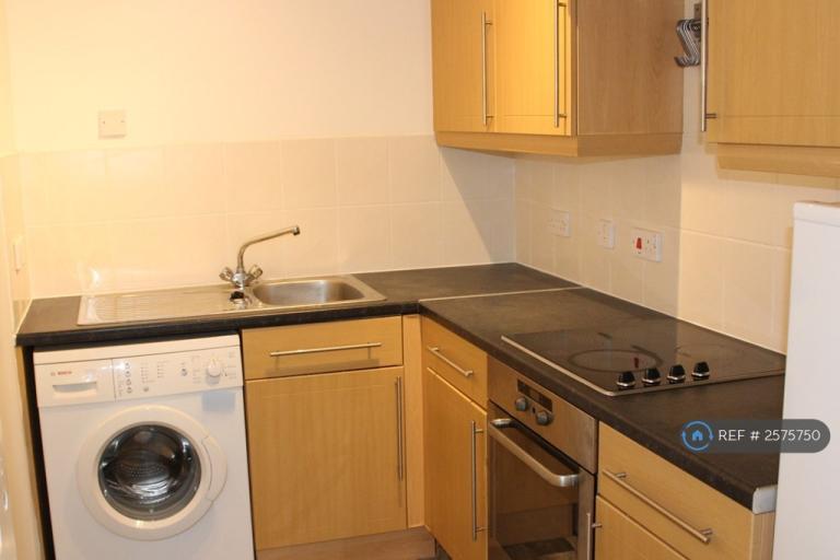 2 bedroom flat in Copperwood Court, Hamilton, ML3 (2 bed) (#2575750)