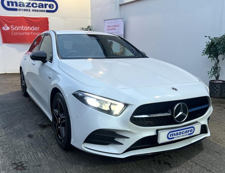 MERCEDES-BENZ A CLASS 1.3 A180 AMG Line Edition 2022