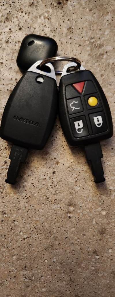 Volvo c&s series ignition key 