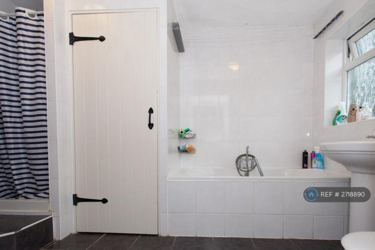 1 bedroom in High Street, Needingworth, St. Ives, PE27 (#2718890)