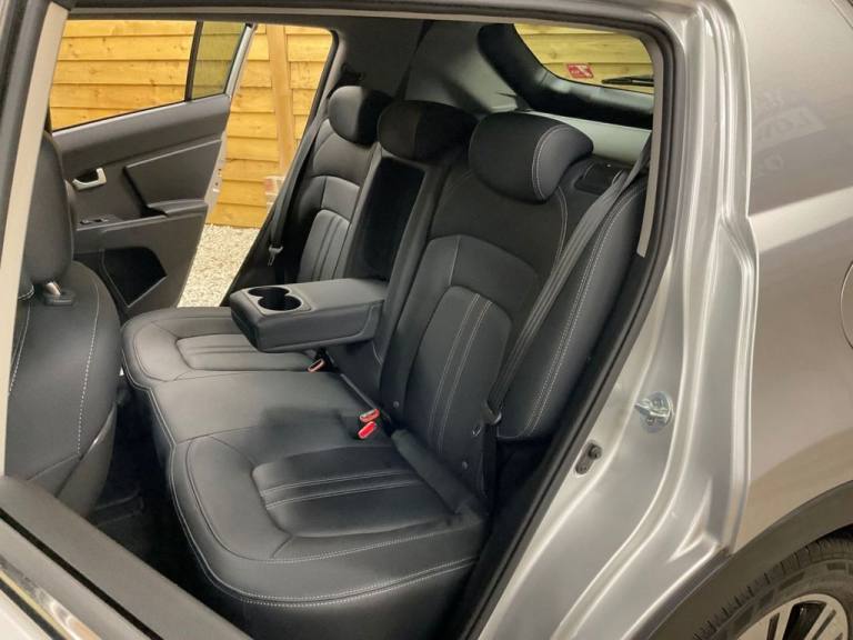 2014 Kia Sportage 1.7 CRDi EcoDynamics 3 SUV 5dr Diesel Manual 2WD Euro 5 (s/s) (114 bhp) ESTATE ...