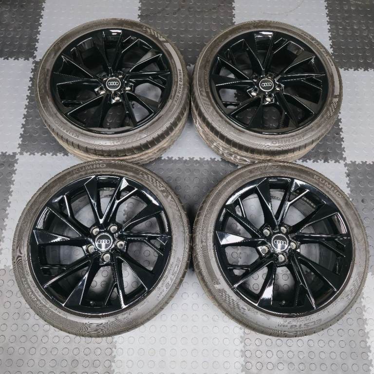 Genuine Audi 18" Alloy Wheels Black A5 A5 S4 S5 8W0601025FM