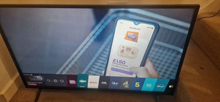 LG 43" smart tv _ can deliver