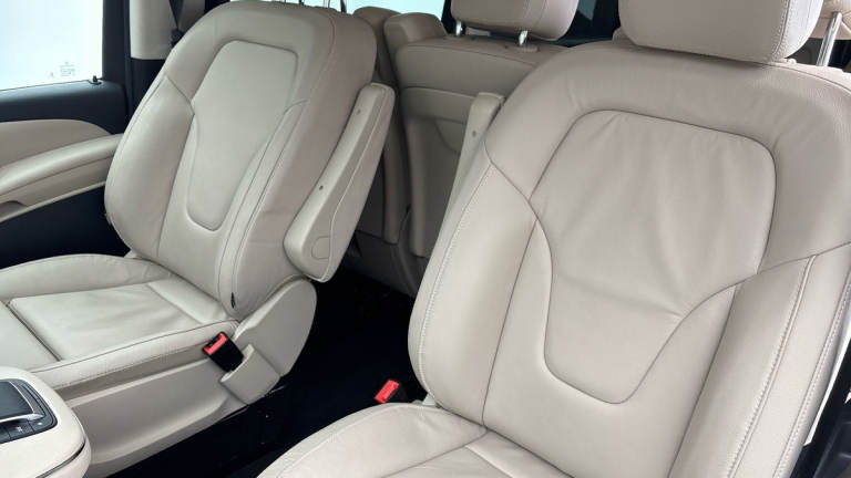 2025 Mercedes-Benz V-Class 2.0 V220d Premium MPV 5dr Diesel G-Tronic+ Euro 6 (s/s) (8 Seat, Extra...