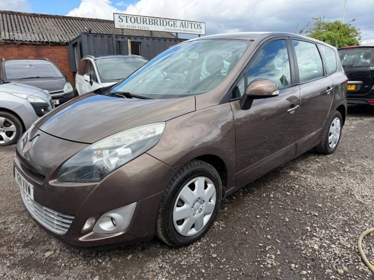 2011 Renault Grand Scenic 1.5 dCi Expression MPV 5dr Diesel EDC Euro 5 (110 ps) MPV Diesel Automatic