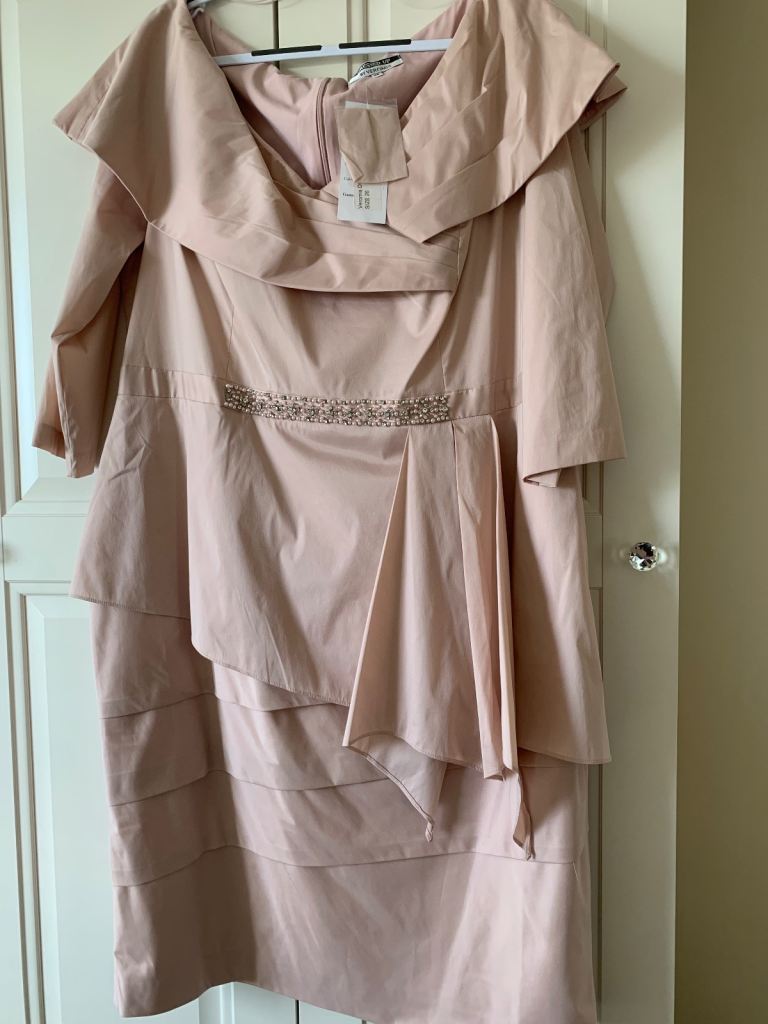 Mother of the bride dress by Veromia brand new with tags never worn 