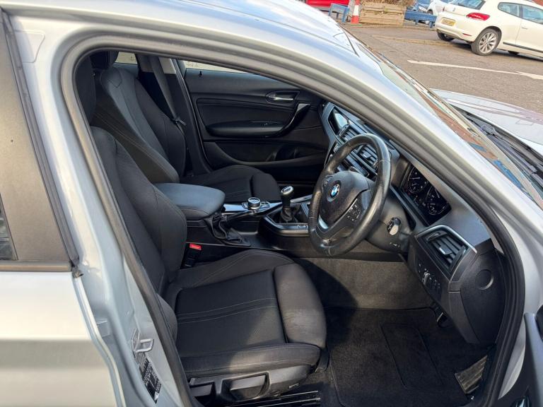 2018 BMW 1 Series 118i [1.5] Sport 5dr [Nav] HATCHBACK Petrol Manual