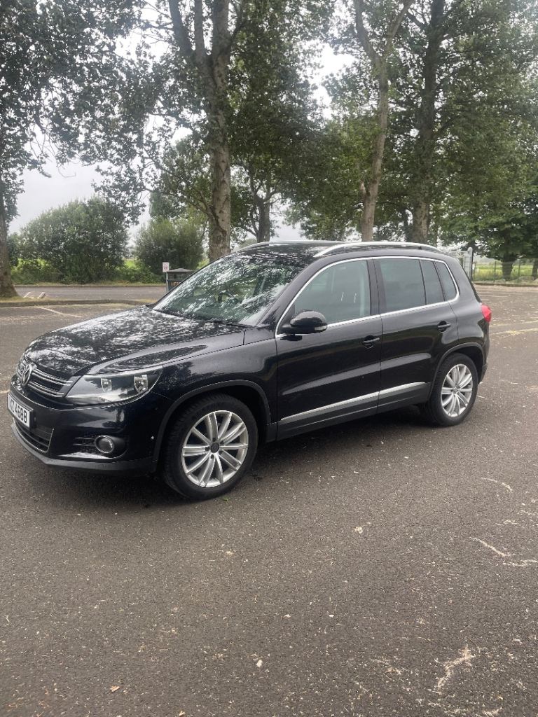 FSH Nov 2015 Volkswagen Tiguan 2.0 TDI BlueMotion Tech Match Edition