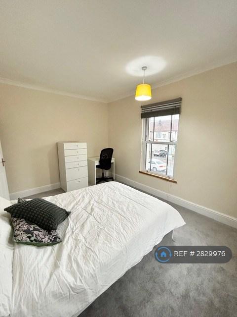 4 bedroom house in Southmead Road, Westbury-On-Trym, Bristol, BS10 (4 bed) (#2829976)