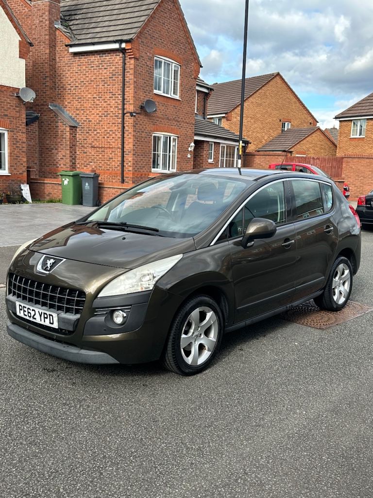 Peugeot, 3008, Hatchback, 2012, Manual, 1560 (cc), 5 doors