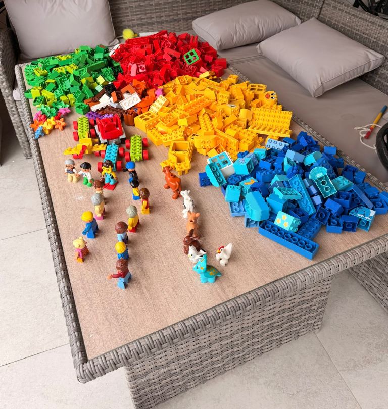 LEGO DUPLO Huge Bundle – Hundreds of Bricks, 15 Figures, 8 Animals, Tractor & Plane