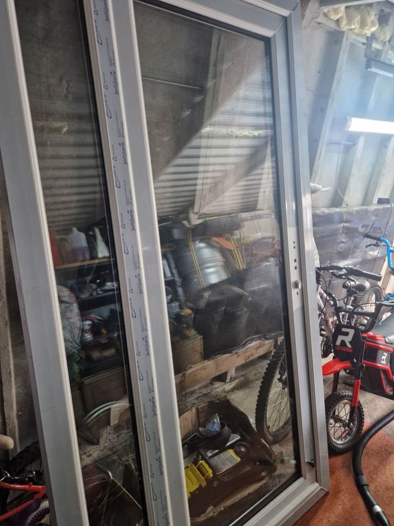 Out house man shed extension  Double glazed door comes with locks keys 