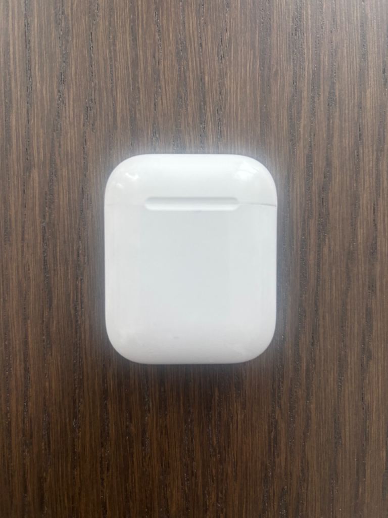 Apple AirPods Charging Case - White, Good Condition