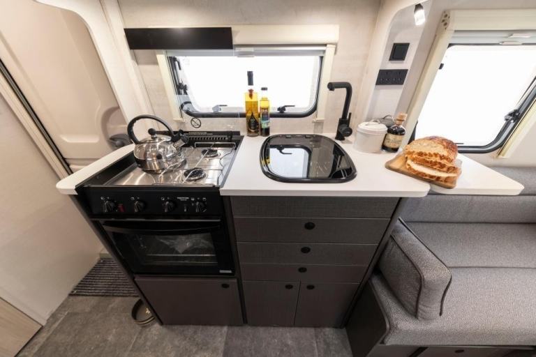 2025 XPLORE XC LITE 4 BERTH TOURING CARAVAN - BRAND NEW!