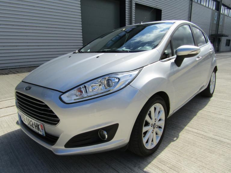 2016 Ford Fiesta 1.0T ECO BOOST TITANIUM 5DR AUTOMATIC LEFT HAND DRIVE Hatchback Petrol Manual