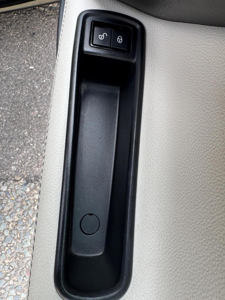 2017 Jaguar XE 2.0d R-Sport Auto Euro 6 (s/s) 4dr SALOON Diesel Automatic