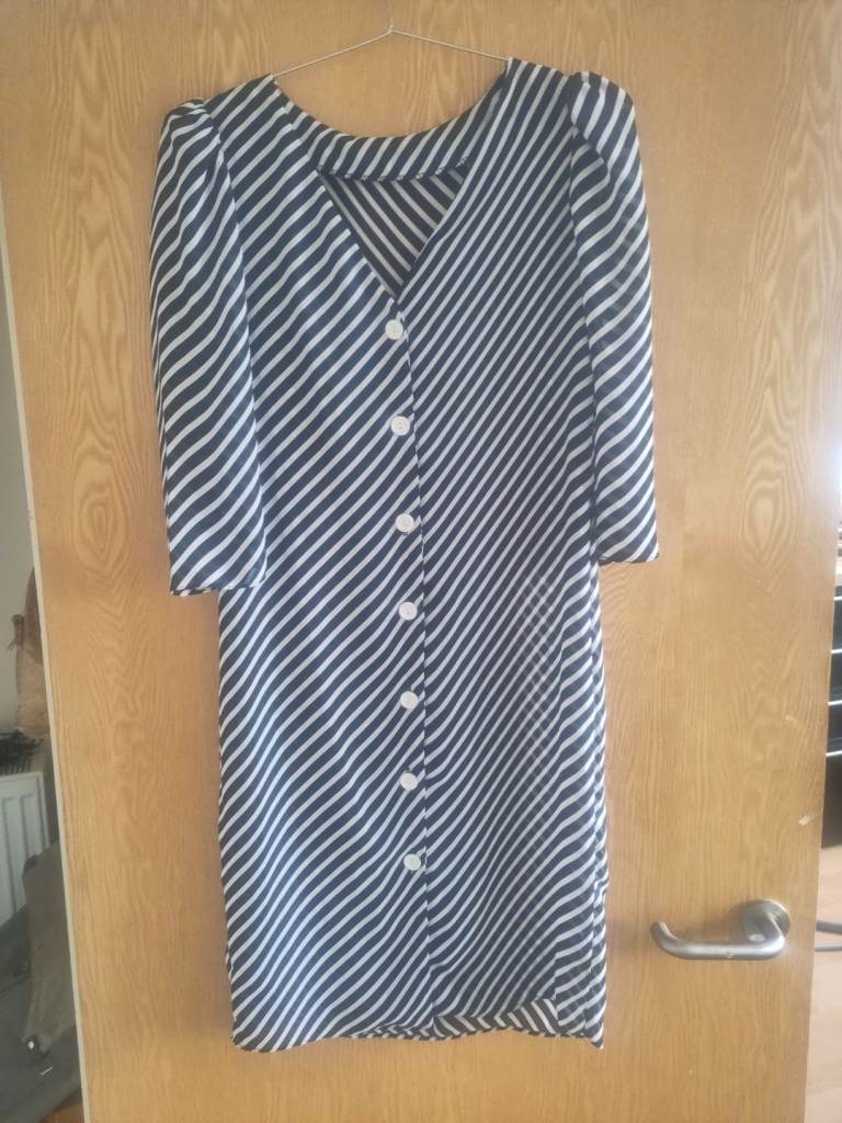 Long shirt, relaxed button dress