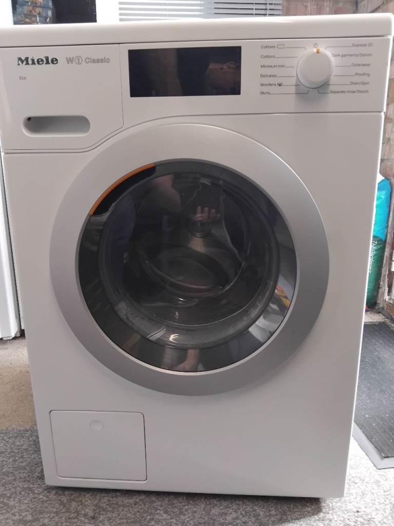 Miele W1 Classic Washing Machine – White, Good Condition