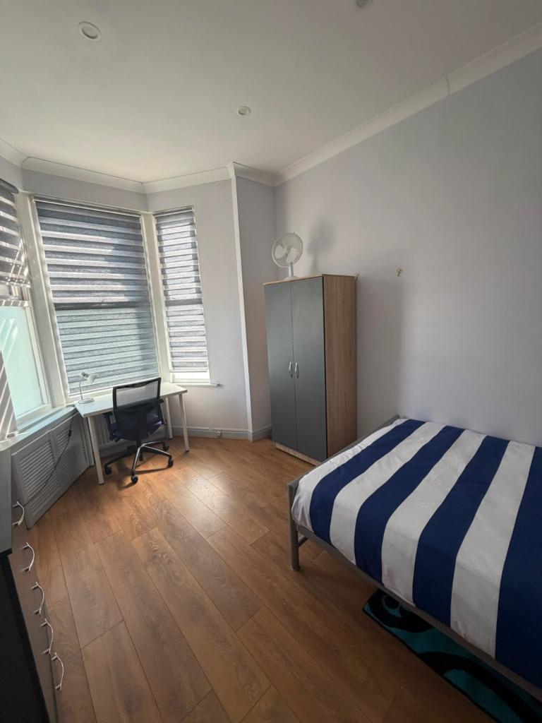 Ensuite Room