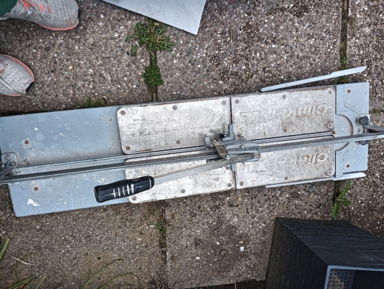 Big Clinker XL tile cutter