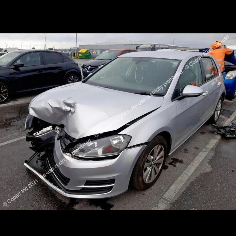 VOLKSWAGEN GOLF MK7 FOR BREAKING IN SILVER LA7W / LIGHTS / DOORS 2013