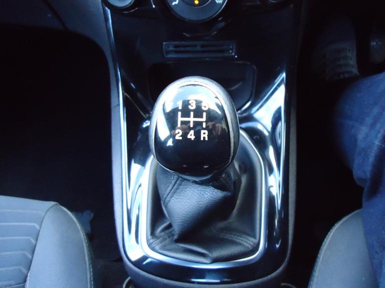 FORD FIESTA 1.5 TDCi Zetec 2015