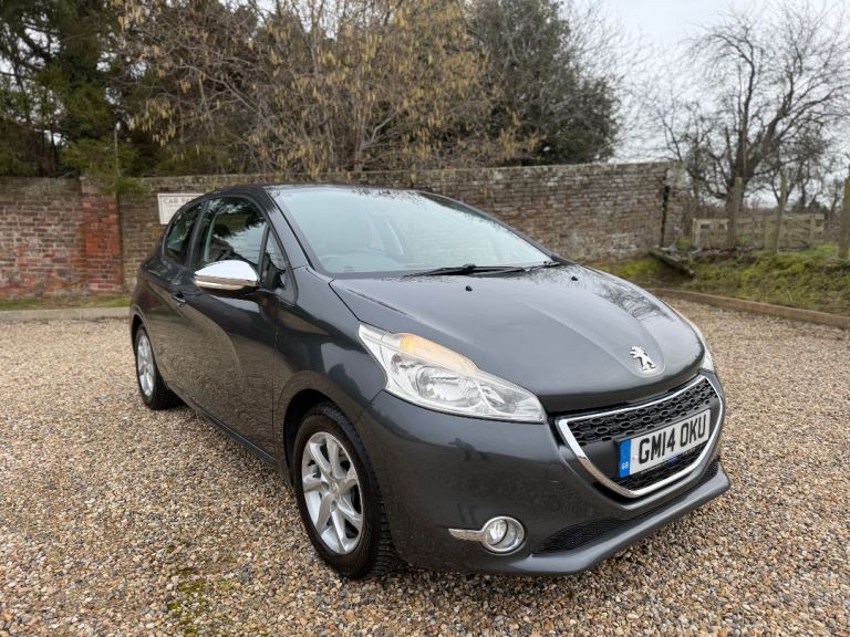 Peugeot, 208, Hatchback, 2014, Manual, 1398 (cc), 3 doors
