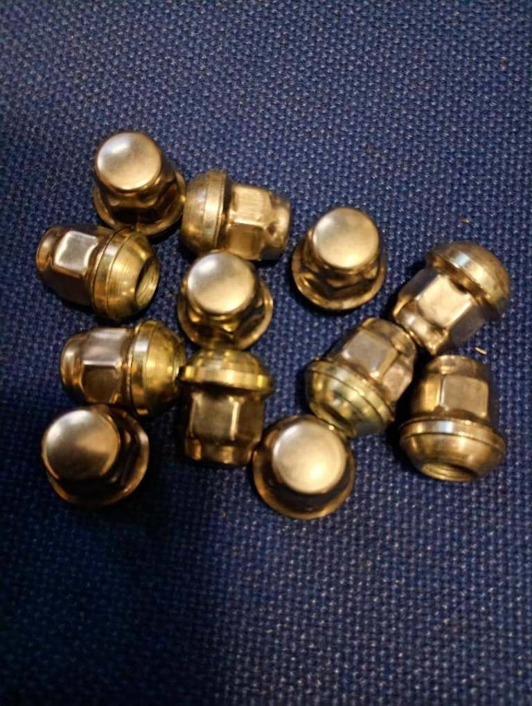 ROVER 200 400 25 45 GENUINE WHEEL NUTS WITH STAINLESS CAPS ALSO LOCKING NUTS WITH KEY 86