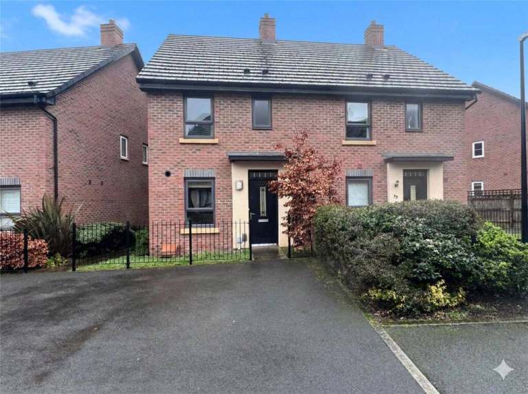 3 Bedroom semi-detached house for sale in Telford TF42GN