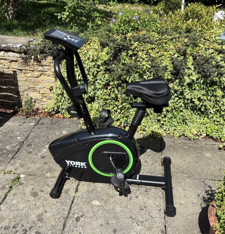 YORK FITNESS Exercise Bike – Good Condition